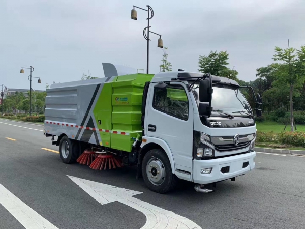 8噸掃路車-東風多利卡小型國六8立方掃路車廠家價格