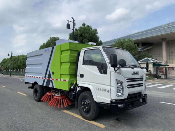 5噸掃路車-江鈴小型國六5立方掃路車廠家價格